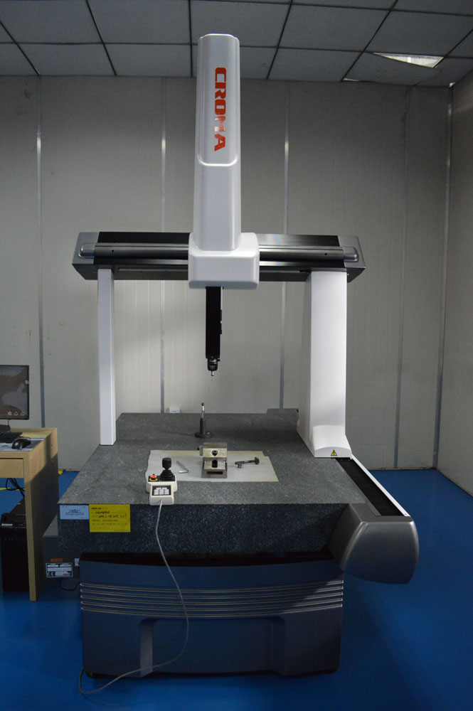 three coordinate measuring instrument